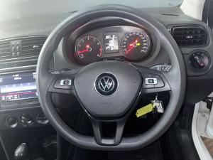 Volkswagen Polo Vivo hatch 1.6 Comfortline auto - Image 11