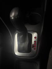 Volkswagen Polo Vivo hatch 1.6 Comfortline auto - Image 12