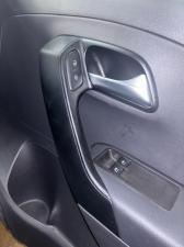 Volkswagen Polo Vivo hatch 1.6 Comfortline auto - Image 14