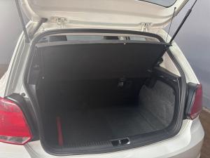 Volkswagen Polo Vivo hatch 1.6 Comfortline auto - Image 8
