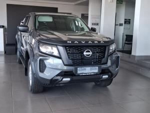 Nissan Navara 2.5DDTi double cab SE Plus auto - Image 2