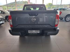 Nissan Navara 2.5DDTi double cab SE Plus auto - Image 5