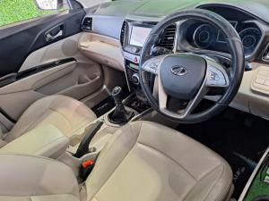 Mahindra XUV300 1.5TD W8 - Image 9