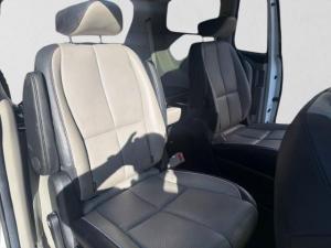 Kia Grand Sedona 2.2CRDi SXL - Image 14