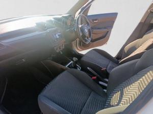 Suzuki Swift 1.2 GL auto - Image 16