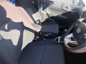 Hyundai Venue 1.2 Motion - Image 14