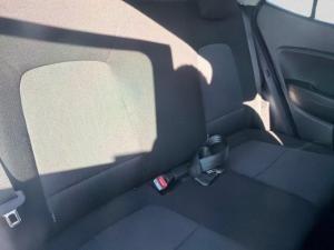 Hyundai Venue 1.2 Motion - Image 15