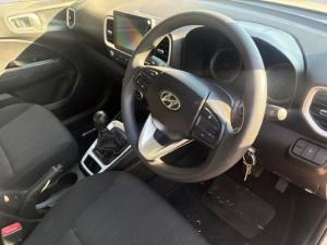 Hyundai Venue 1.2 Motion - Image 18