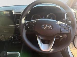 Hyundai Venue 1.2 Motion - Image 19