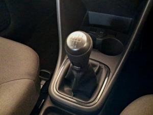 Volkswagen Polo Vivo hatch 1.4 Trendline - Image 10