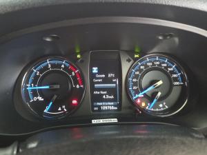 Toyota Hilux 2.8GD-6 Xtra cab 4x4 Legend auto - Image 11
