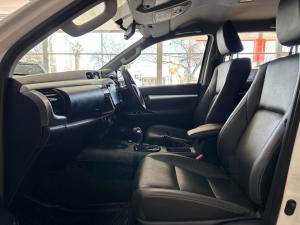 Toyota Hilux 2.8GD-6 48V double cab 4x4 Raider - Image 7