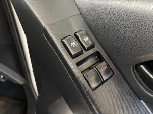 Isuzu D-Max 250 Extended cab Hi-Ride auto - Image 11