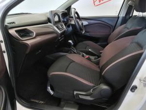 Toyota Starlet Cross 1.5 XS auto - Image 7