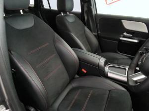 Mercedes-Benz GLA GLA200 Progressive - Image 16
