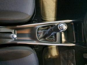 Toyota Starlet 1.4 XS - Image 11