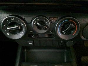 Toyota Hilux 2.4GD-6 double cab Raider auto - Image 15