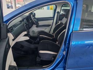 Renault Triber 1.0 Expression / Life - Image 14