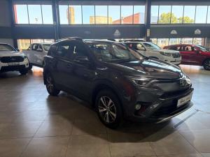 Toyota RAV4 2.0 GX automatic - Image 3