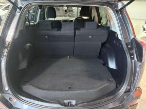 Toyota RAV4 2.0 GX automatic - Image 7