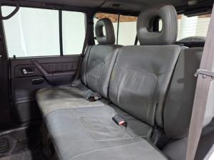 Mitsubishi Pajero 3.5 GLS automatic - Image 12