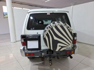 Mitsubishi Pajero 3.5 GLS automatic - Image 5