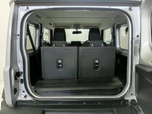 Suzuki Jimny 1.5 GLX AllGrip 3-door manual - Image 10