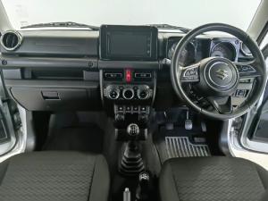 Suzuki Jimny 1.5 GLX AllGrip 3-door manual - Image 9