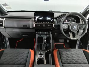 Mitsubishi Triton 2.4DI-D Bi-Turbo double cab 4x4 - Image 11