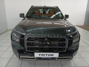Mitsubishi Triton 2.4DI-D Bi-Turbo double cab 4x4 - Image 2