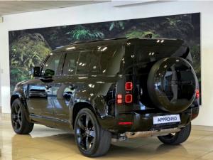 Land Rover Defender 110 D240 X-Dynamic HSE - Image 10
