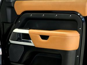 Land Rover Defender 110 D240 X-Dynamic HSE - Image 14