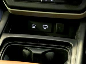 Land Rover Defender 110 D240 X-Dynamic HSE - Image 26
