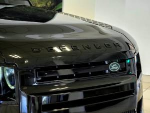 Land Rover Defender 110 D240 X-Dynamic HSE - Image 5