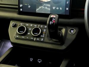 Land Rover Defender 110 D300 X-Dynamic HSE - Image 26