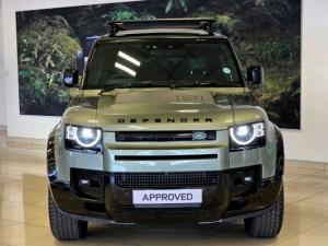 Land Rover Defender 110 D300 X-Dynamic HSE - Image 2