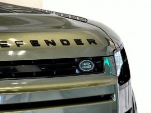 Land Rover Defender 110 D300 X-Dynamic HSE - Image 4