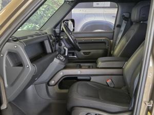 Land Rover Defender 110 D300 X - Image 6