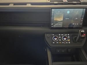 Land Rover Defender 110 D300 X - Image 9