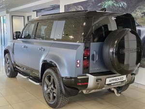 Land Rover Defender 110 D300 X-Dynamic SE - Image 3