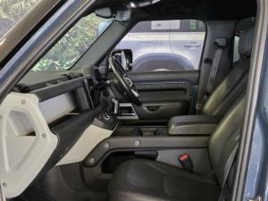 Land Rover Defender 110 D300 X-Dynamic SE - Image 6