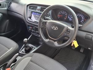 Hyundai i20 1.2 Motion - Image 8