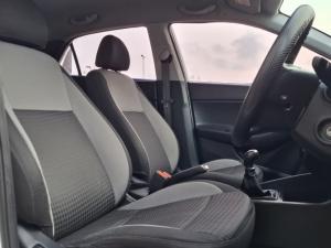 Hyundai i20 1.2 Motion - Image 9