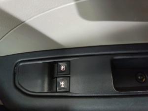 Renault Triber 1.0 Expression - Image 11