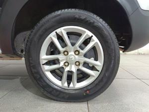 Renault Triber 1.0 Expression - Image 19