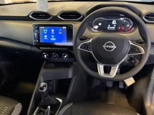Nissan Magnite 1.0 Visia manual - Image 5