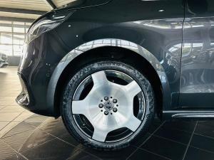 Mercedes-Benz V-Class V300d Exclusive - Image 13