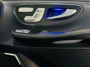 Mercedes-Benz V-Class V300d Exclusive - Image 8