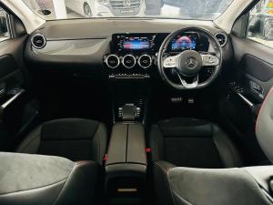 Mercedes-Benz GLA GLA200 - Image 3