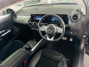 Mercedes-Benz GLA GLA200 - Image 4